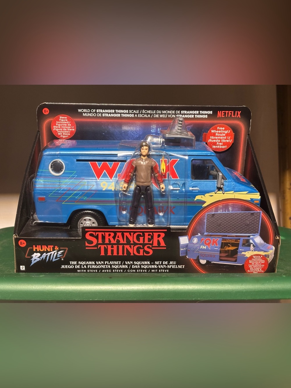 Stranger Things The Squawk Van Playset Steve Figure Included - Blue & Red NEW!